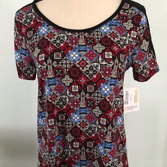 LuLaRoe Classic Tee  - Picture 1 of 5